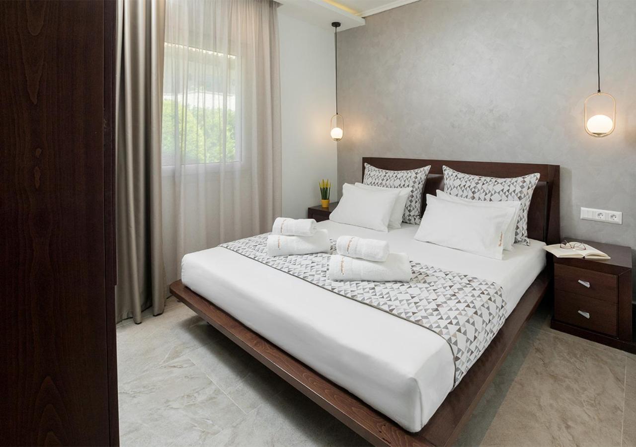 Sun Residence Exclusive Seaside Suites Polychrono Exterior photo
